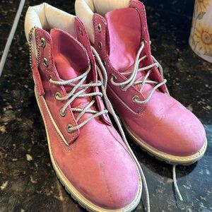 Pink girls timberland boots